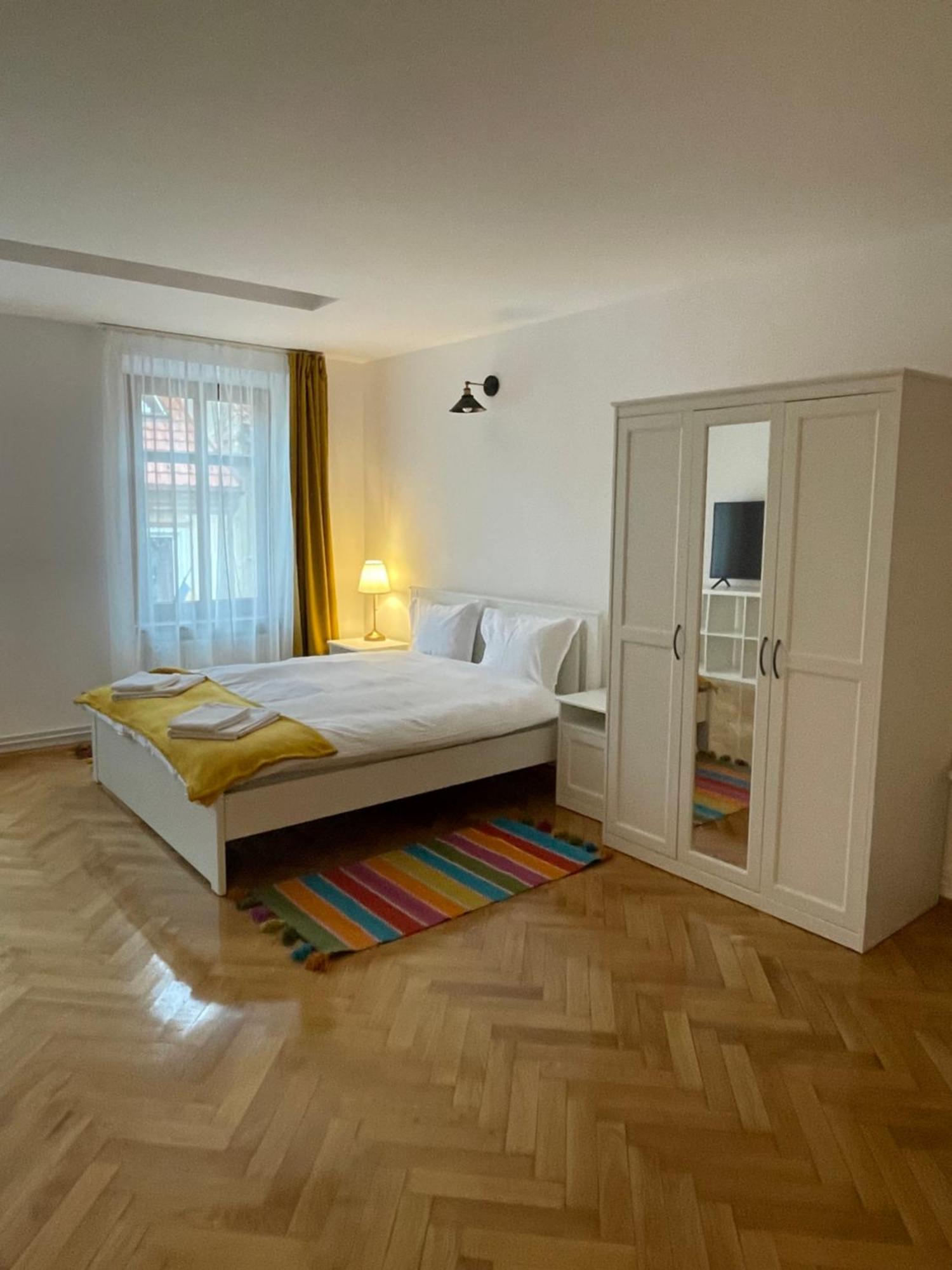 Cozy Stay Brasov Bagian luar foto